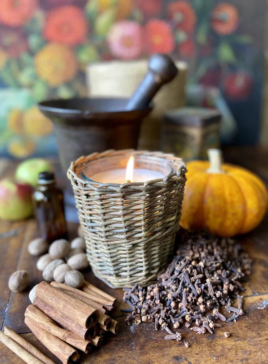 How to Beautify Your Bedroom with Scented Candles