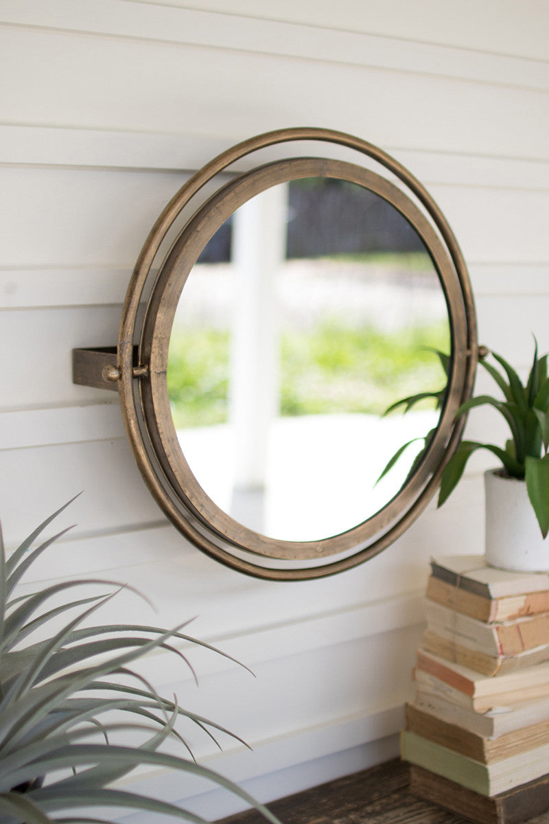 Round Wall Mirror w/adj. Bracket