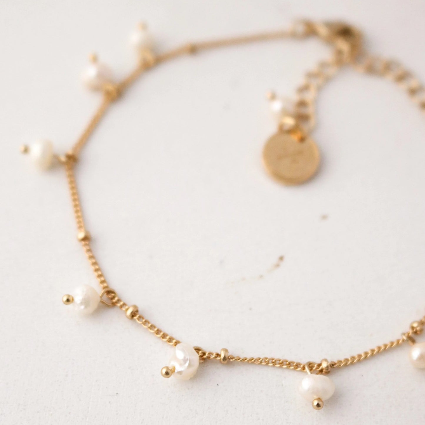Dot Pearl Gold Bracelet