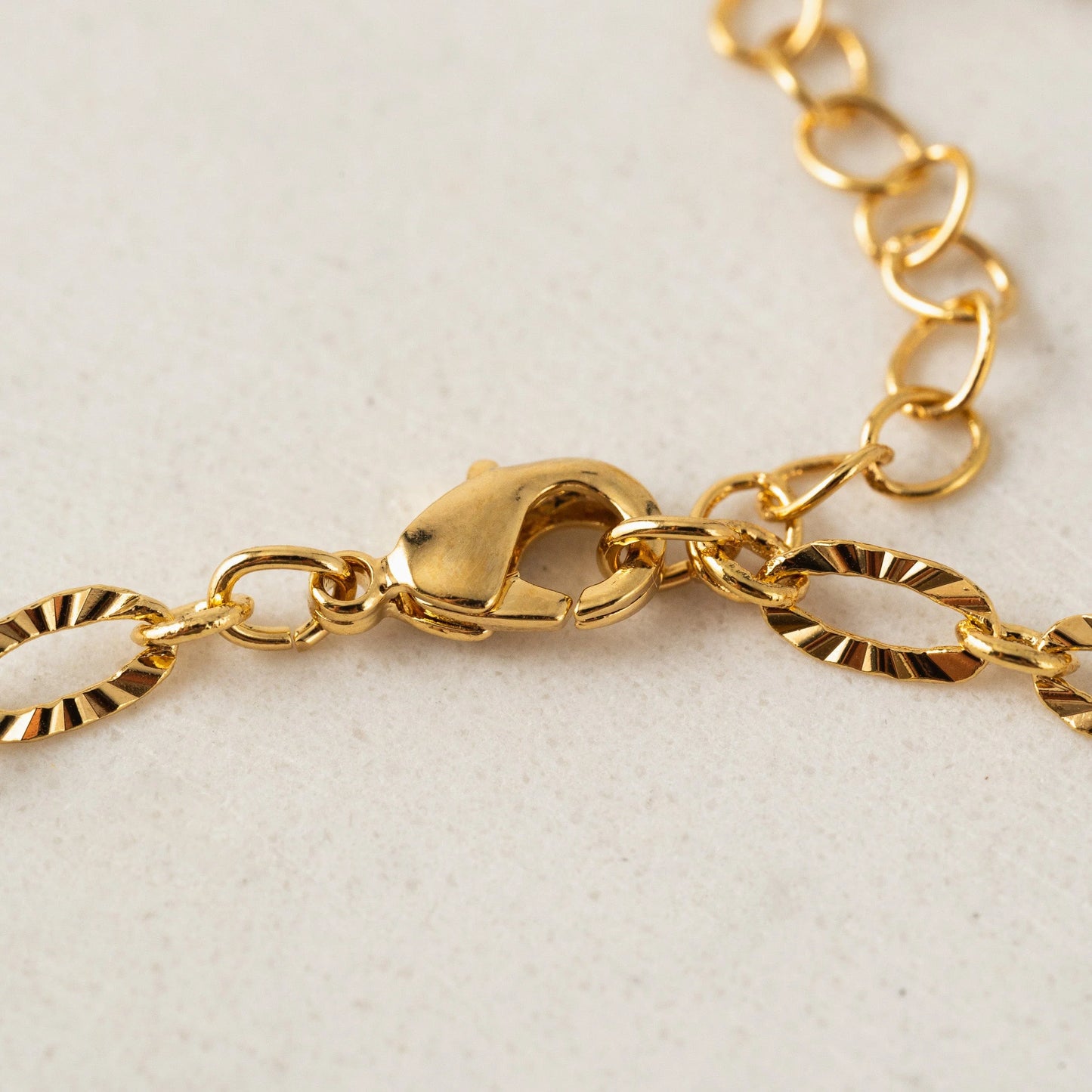 Swift Chain Gold Necklace