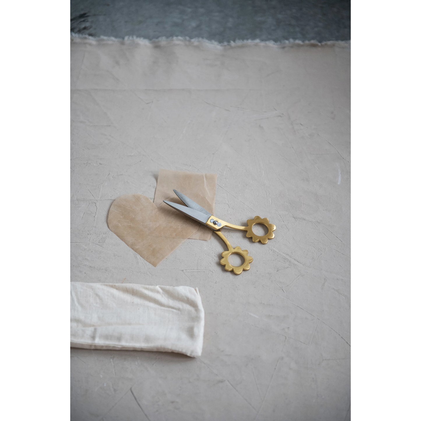 Scissors Flower Shaped Handles