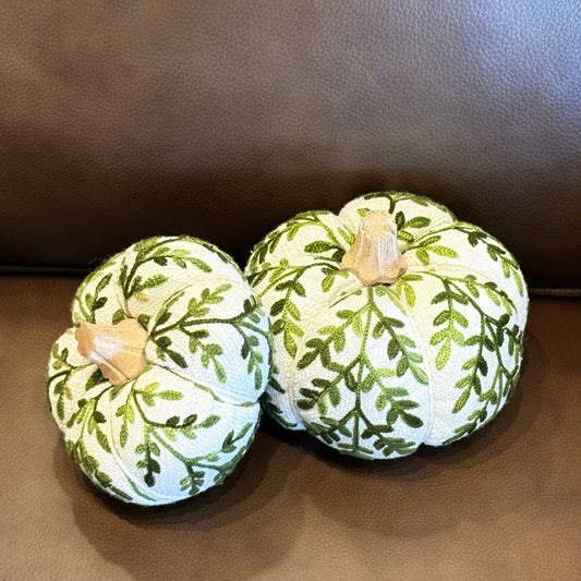Green Foliage Knit Pumpkin w/ Wood Stem