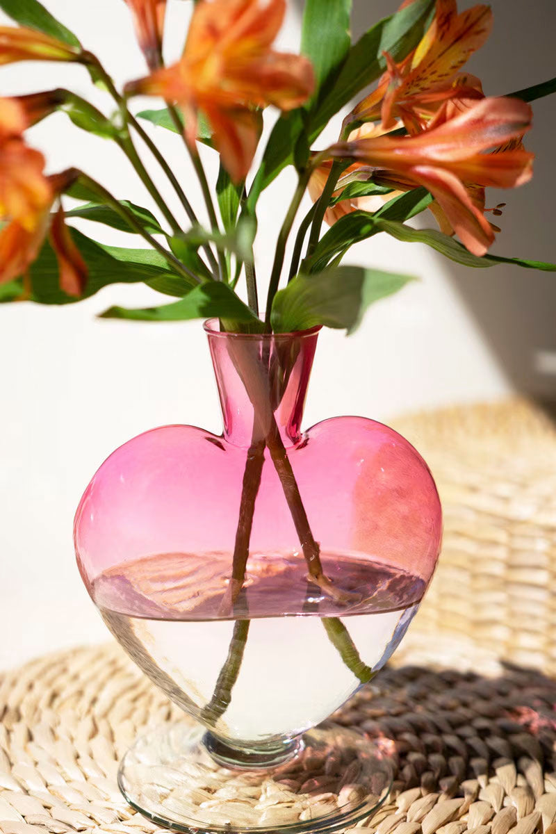 Glass Heart Vase in Ombre Pink