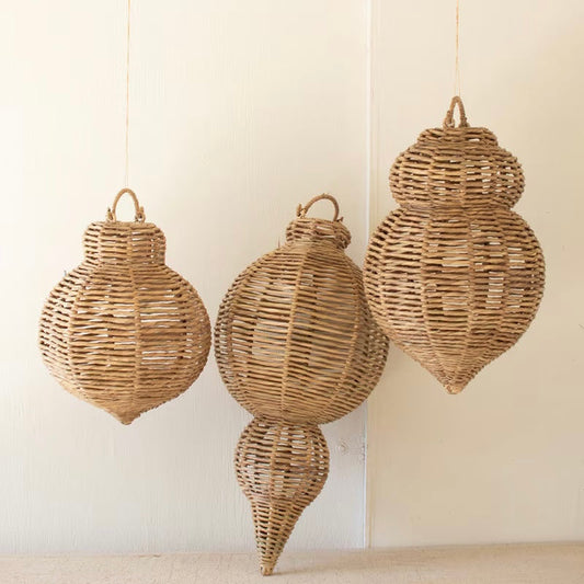 Woven Seagrass & Iron Ornament