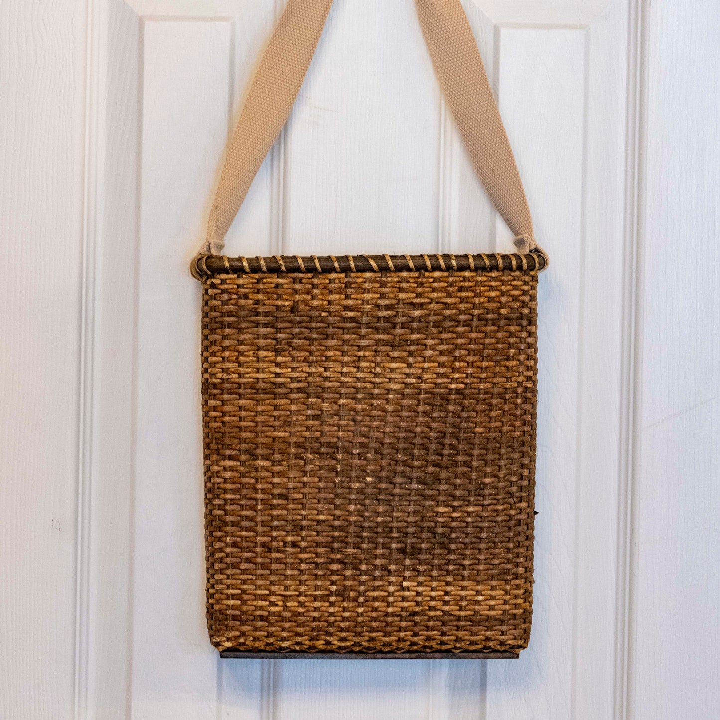 Rattan Messenger Basket with Twill Handle