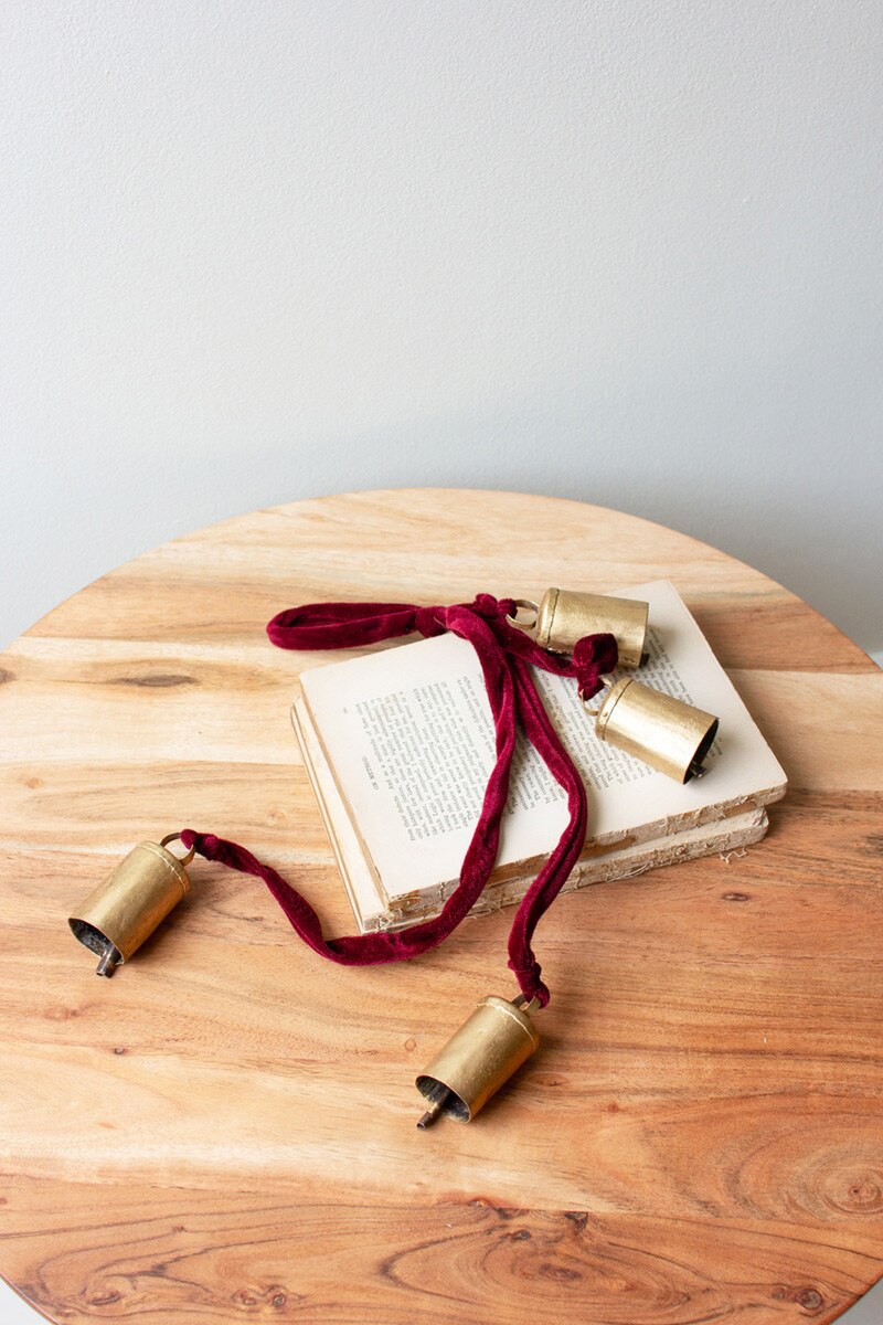 Metal Christmas Bell Cluster with Velvet Rope