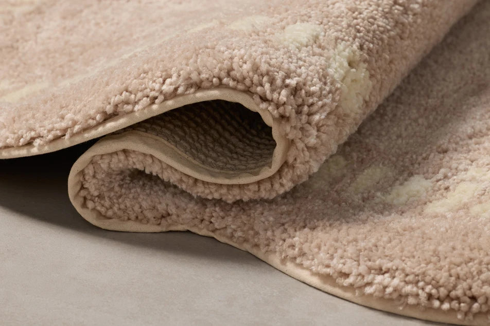 Valerie Area Rug in by Loloi