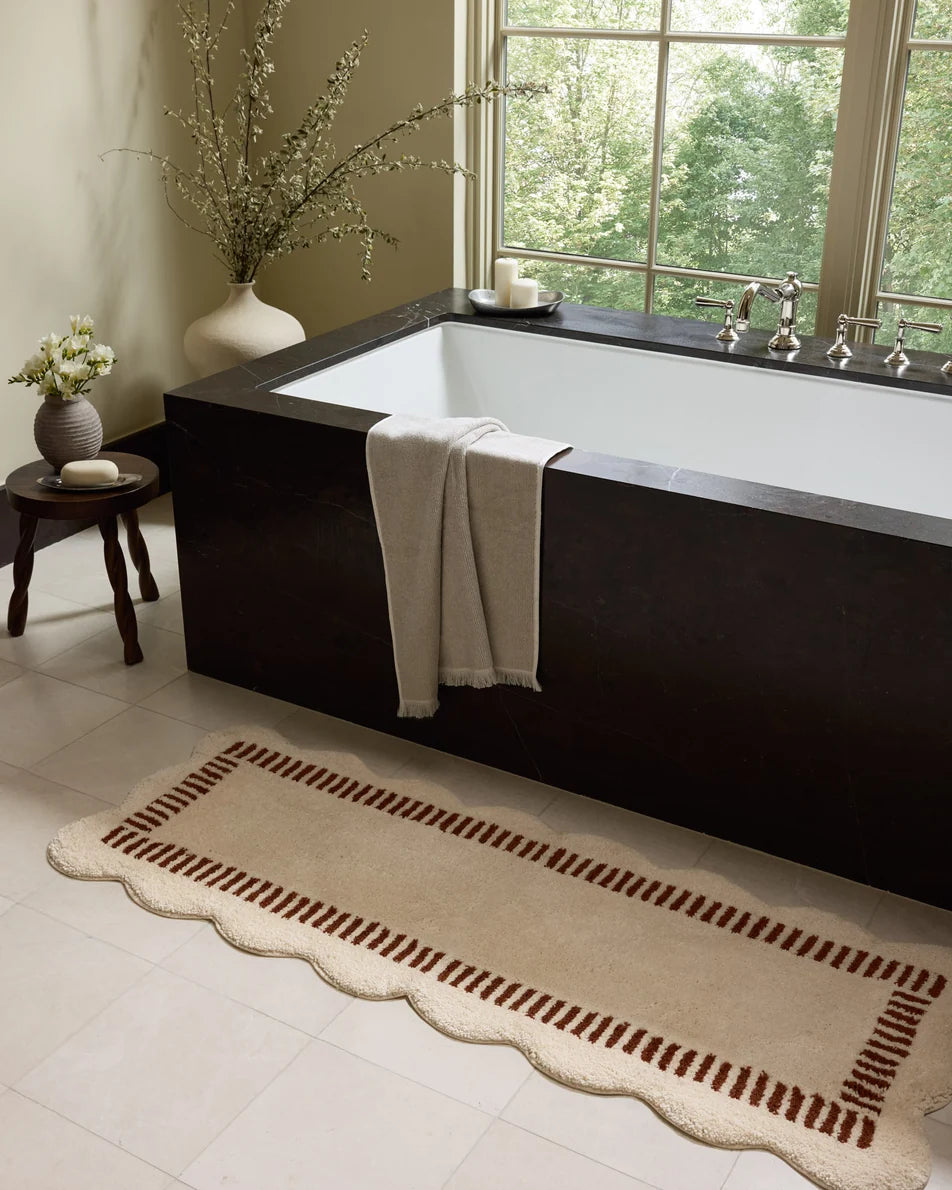 Valerie Area Rug in by Loloi