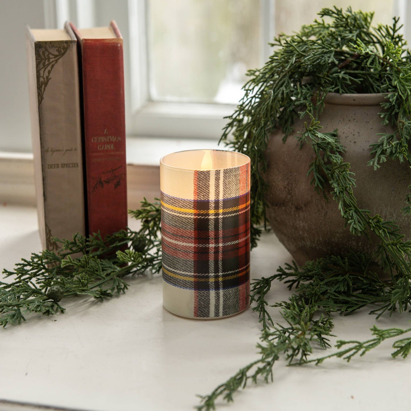 White Tartan Plaid Glass LED Candle with 3D Flame