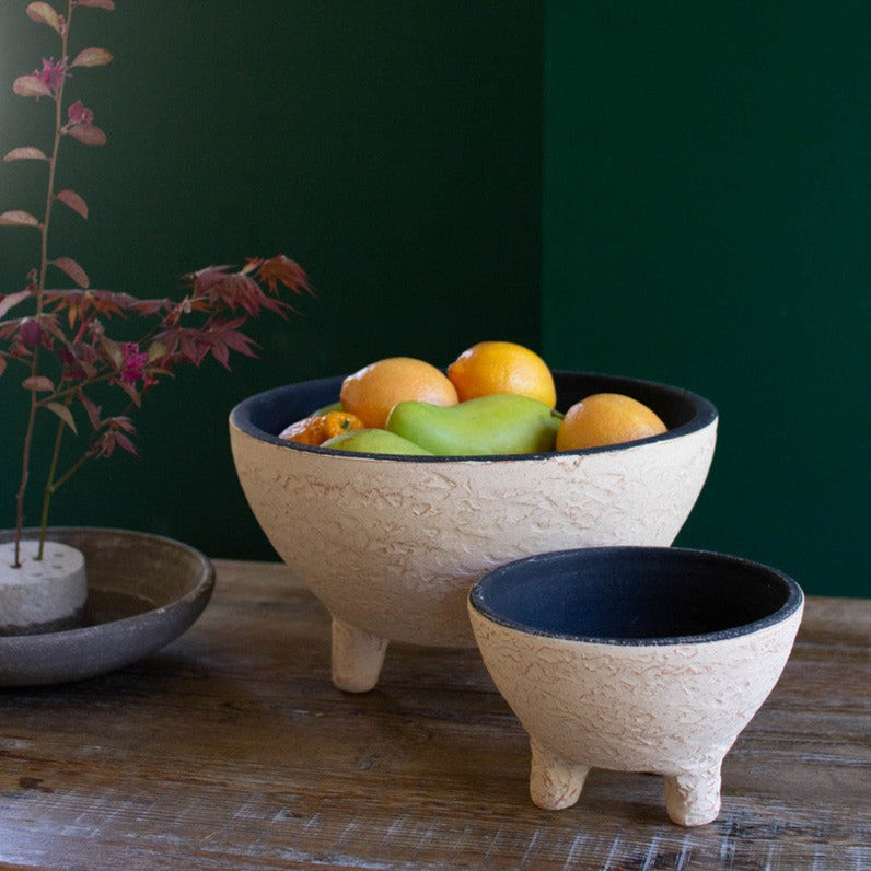 Ivory Black Textured Footed Clay Bowls